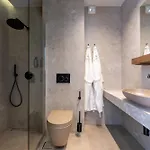 Karavel - Old Town 4*