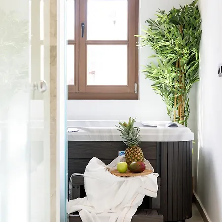 Hotel apartamentowy Karavel - Old Town