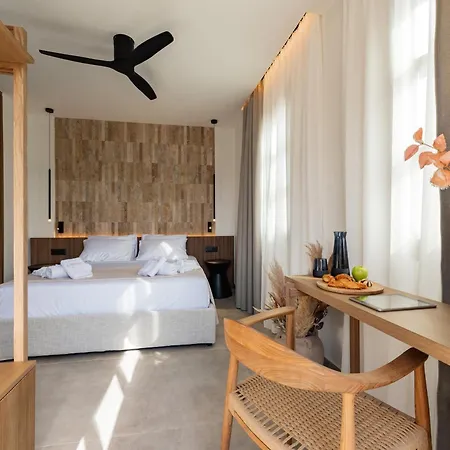 Aparthotel Karavel - Old Town