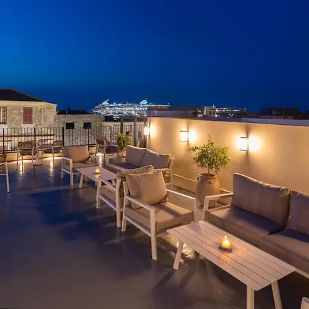 Aparthotel Karavel - Old Town