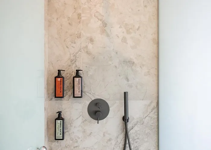 Karavel - Old Town עיר רודוס