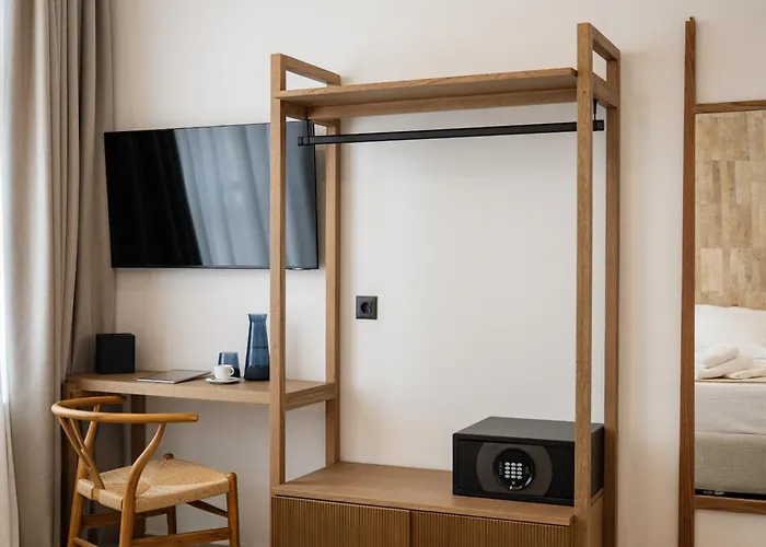 Karavel - Old Town *