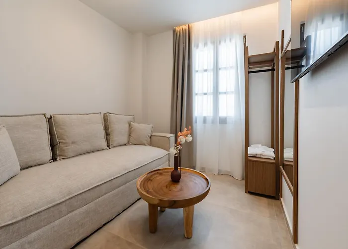 Karavel - Old Town Hotel apartamentowy Rhodes City