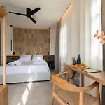 Apartmanhotel Karavel - Old Town