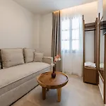 Karavel - Old Town Apartmanhotel Rhodes City
